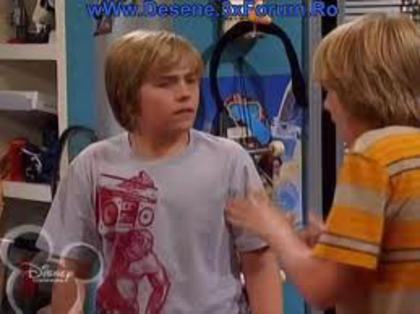 images (7) - Zack si Cody ce viata minunata pe punte