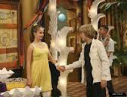 images (30) - Zack si Cody ce viata minunata pe punte