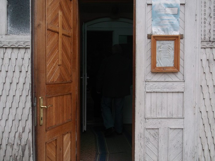 INTRAREA IN VECHIUL LACAS - FERMA LUI NALAT FLORIN