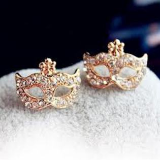 inele purtate de membri suju in opera