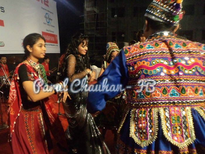 395141_395580740511851_1368620609_n - PARUL CHAUHAN NEW