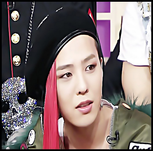 •. ahh..:-s eu am plecat sus..noapte buna..[pleaca sus trantind usa] - Xx Episodul-66 xX