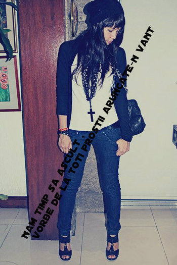 75726_459863990718367_956821451_n