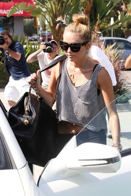 normal_5 - Candids - Leaving Pilates in Los Angeles 2012
