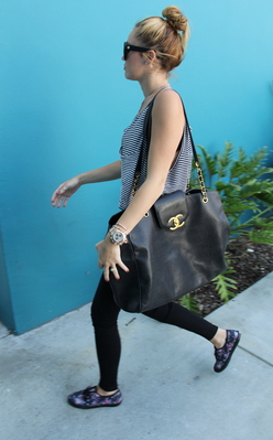 normal_70 - Candids - Leaving Pilates in Los Angeles 2012