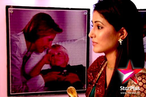 228261_145778025495629_7846900_n - Hina Khan new 2