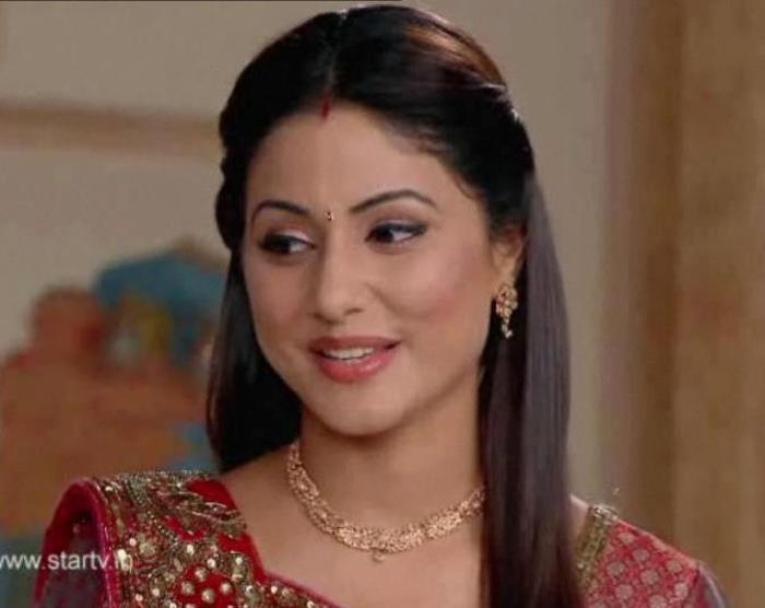 255315_392668067455058_268048195_n - Hina Khan new 2