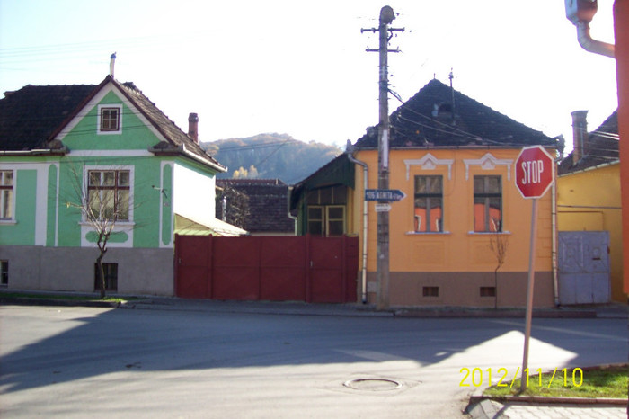 101_1708 - toamna tarzie  in 2012