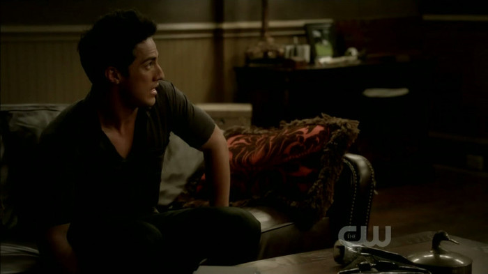 ;» am shy eu momenthele mele= ]]^se pune langa ea^