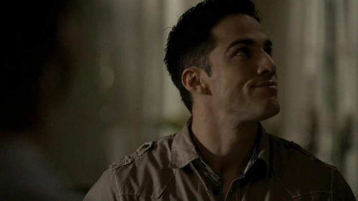 ;» dc nu`l intreby pe #dam0n... el mai apare pe aiky...