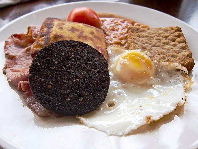 22 Scottish breakfast - MICUL DEJUN IN LUME