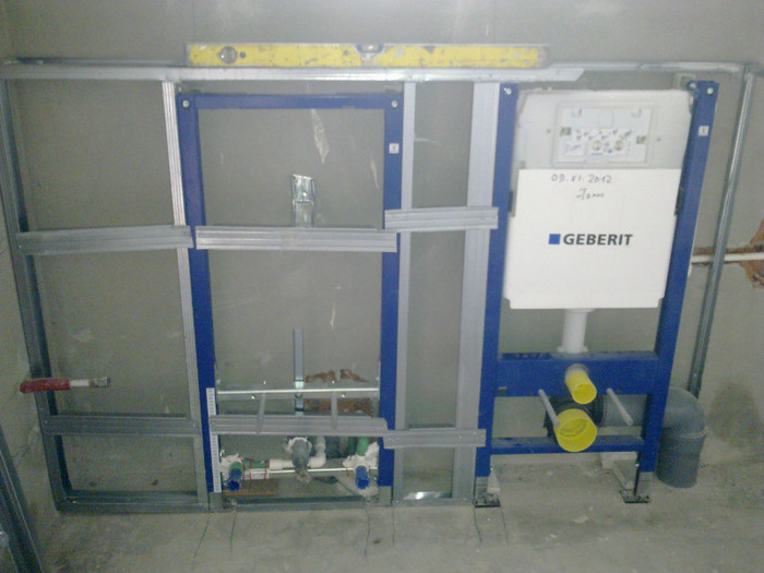 stinga bideu dreapta wc - LUCRARILE  MELE