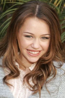 20 - Stars of Disney Channel s Hannah Montana Meet The Press 2006