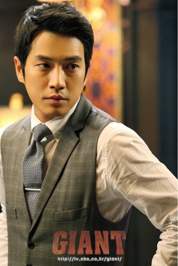 Merg la scoala sa vad daca este.