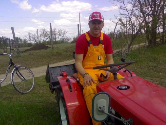 DELFINUL TRACTORIST