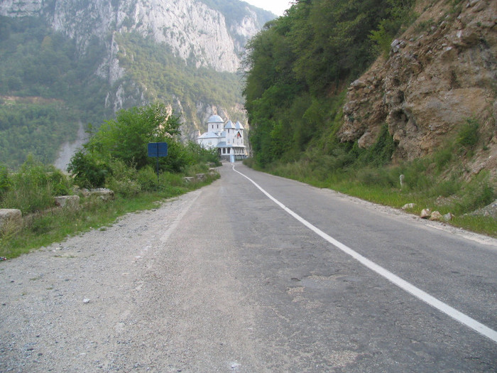 Mânăstirea Mraconia