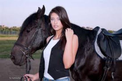 images (47) - Antonia