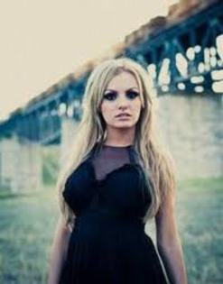 images (28) - Totul despre Alexandra Stan