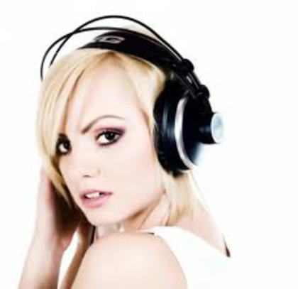 images (47) - Totul despre Alexandra Stan