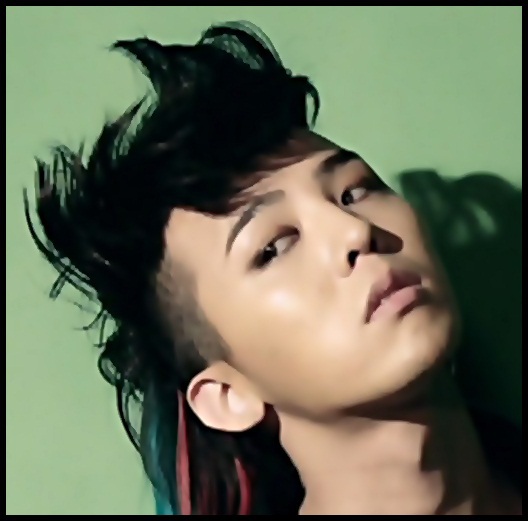 •. omg..o.O bine..uite..am vazut-o in bratele lui HyunSeung..:| multumita? :|
