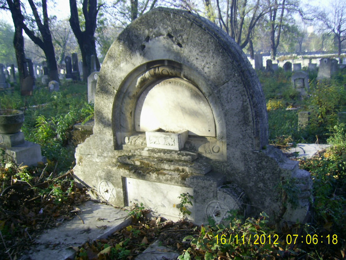 PIC_0033 - Cimitirul evreiesc de rit sefard