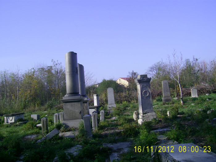 PIC_0115 - Cimitirul evreiesc de rit sefard