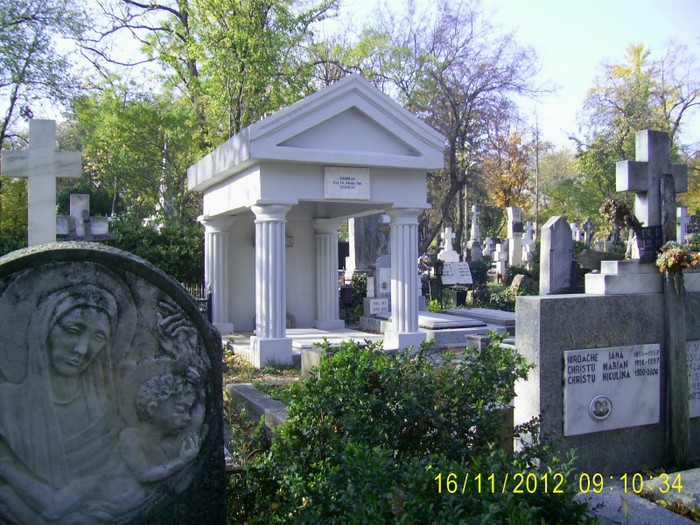 PIC_0172 - Cimitirul Bellu