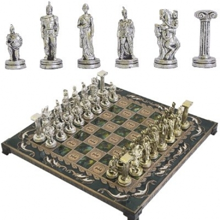 Set de sah_grecesc cu piese de zinc si masa de cupru _ 575 lei