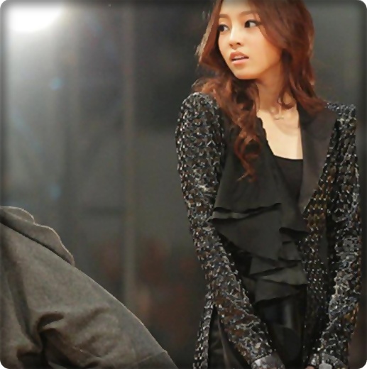 xD .. [Coboara jos ] mdeahhhh .. xD