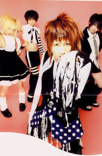 431999_340409672660664_1355862215_n