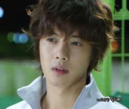  - Kim Hyun Joong