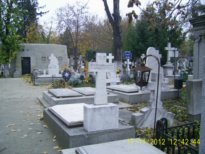 bellu (17) - Cimitirul Bellu