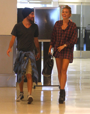 normal_5 - Picking Up Cheyne at Airport in Miami Florida 2012