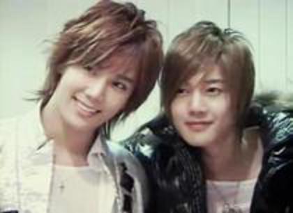  - kim hyun joong si Park jung min