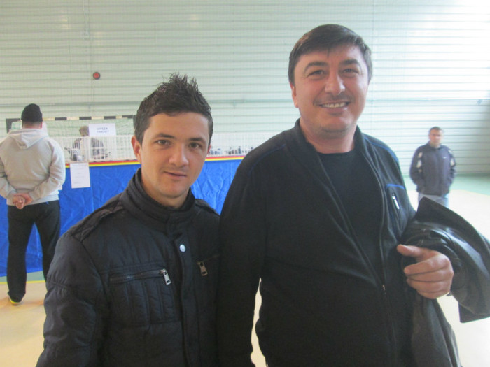 peia marius & radu constantin - prieteni columbofili -foto 2012