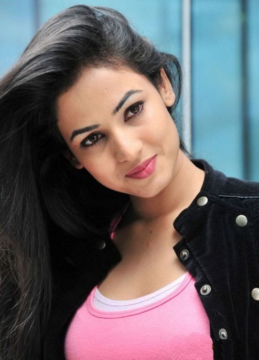 sonalchauhanphotoshoots - Sonal Chauhan