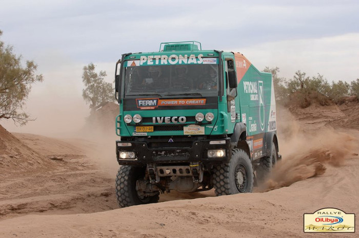 479919_10151363704081414_508061941_n; iveco maroc racing
