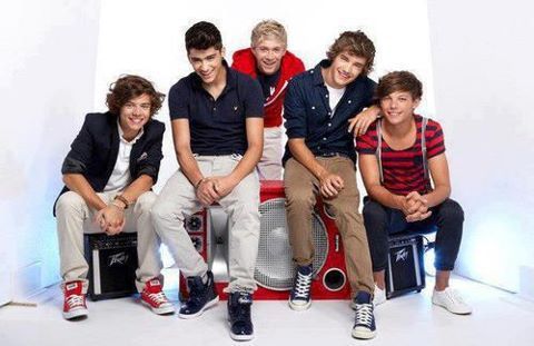 60726_490406334327332_1398444011_n_large - one direction