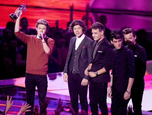 one-diurection-vma-show2012- (3) - one direction poze concerte