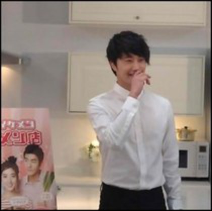 ★...Mersi mult`!<3 Deea` :x ... :x