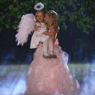 images (18) - Adela Popescu