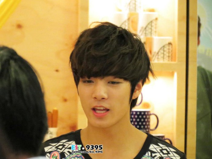 Putin,ca s`a legat de o fata si de asta.