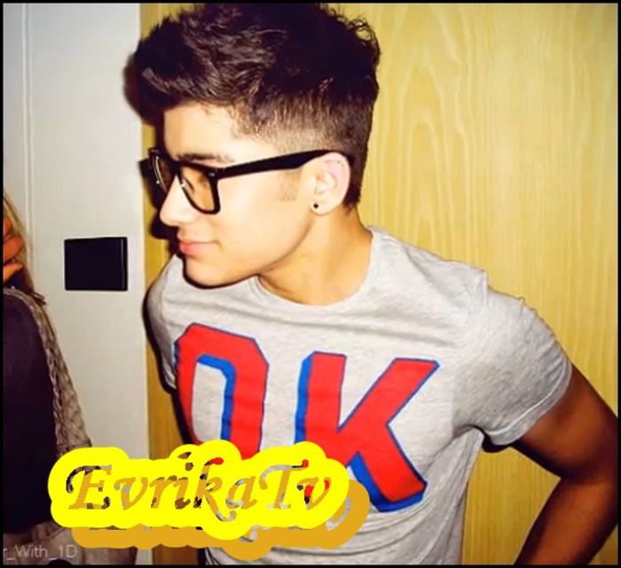 [strănută în somn apoi se trezeşte=))))))] neata (;| =))