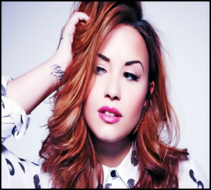  - l-Demi Lovato