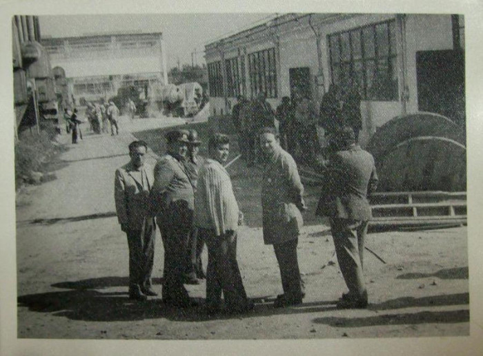 IN ASTEPTAREA VIZITEI DE LUCRU LA INTR. NICOVALA SIGHISOARA . - DIVERSE IMAGINI DE PRETUTINDENI