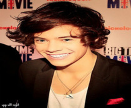 80838984_QCYCSKN3 - harry styles