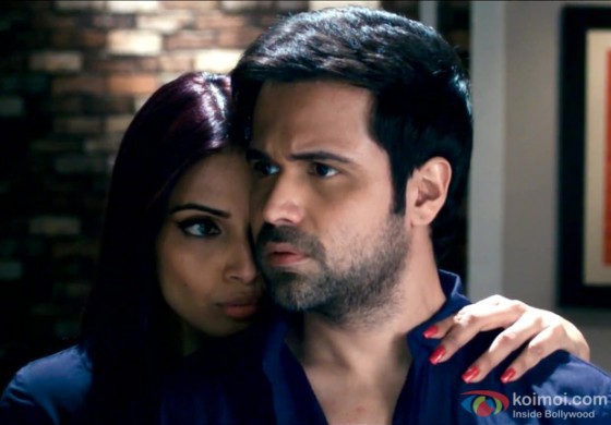 Bipasha-Basu-and-Emraan-Hashmi-The-Hot-Duo-in-Raaz-3-Movie-Stills-560x390