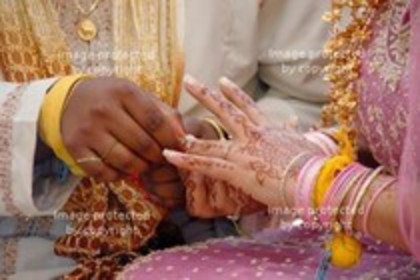 19992349_IXRSQGEUD - Femeile casatorite in india