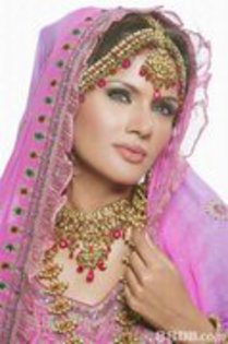 36649281_XSPKSJBWH - Hindi make-up