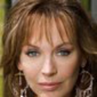 lesley-anne-down-409364l-thumbnail_gallery - Lesley-Anne Down